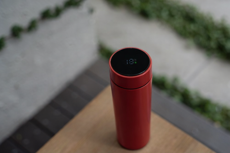 Vela Studio Smart Thermal Bottle, 500ml